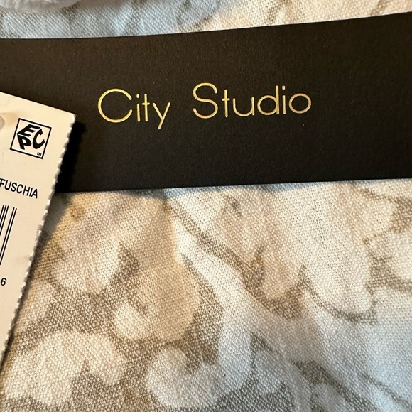 NWT City Studios Party Pink Floral High Low Junior Dress With Front Slit Size 11 - Picture 11 of 14